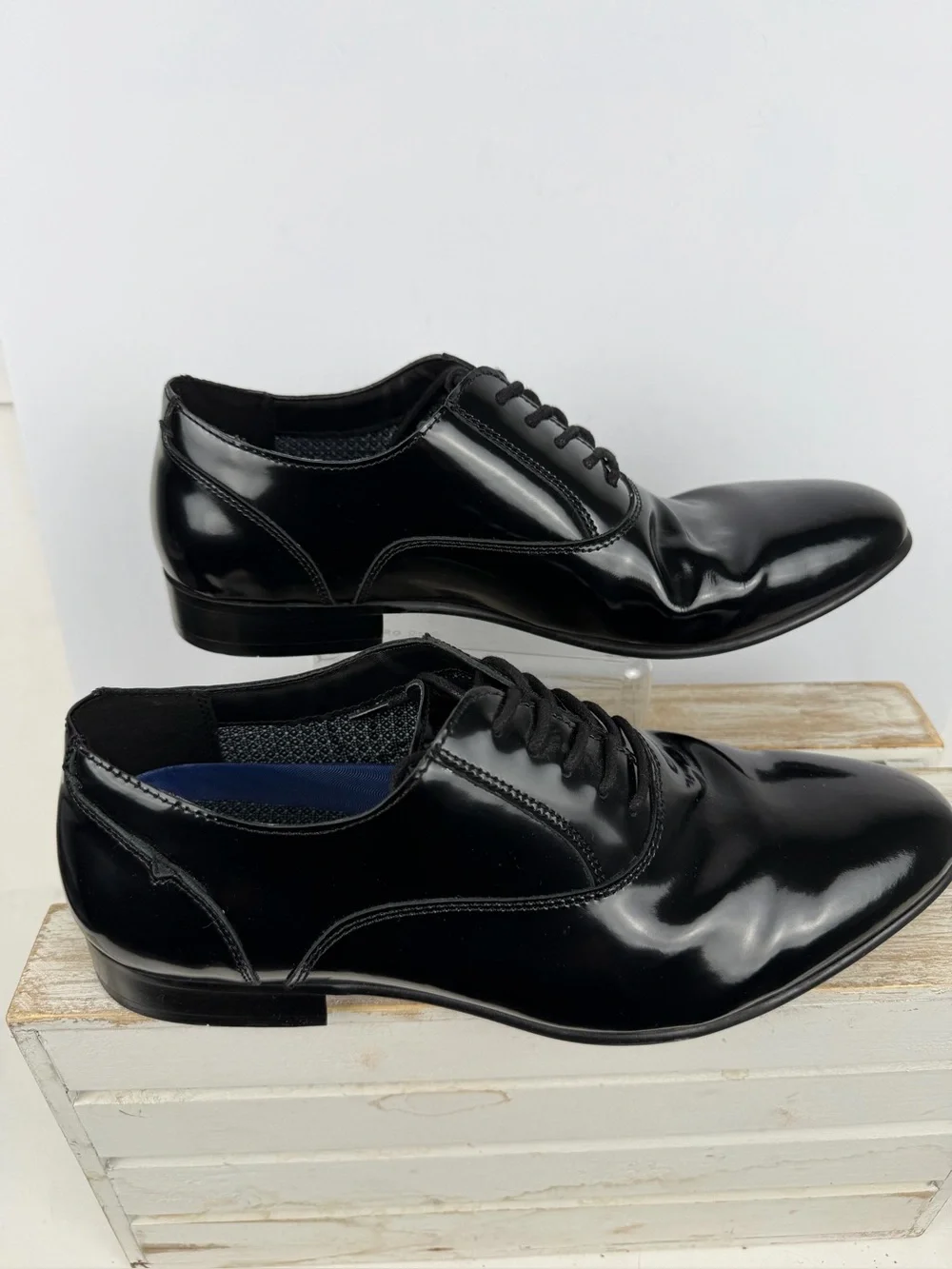 Vince Camuto patent leather oxford dress shoes polished mirror finish size 10M